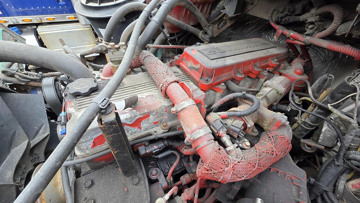 Used 2015 Freightliner M2-112