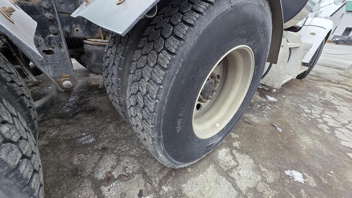 Used 2011 Peterbilt 378