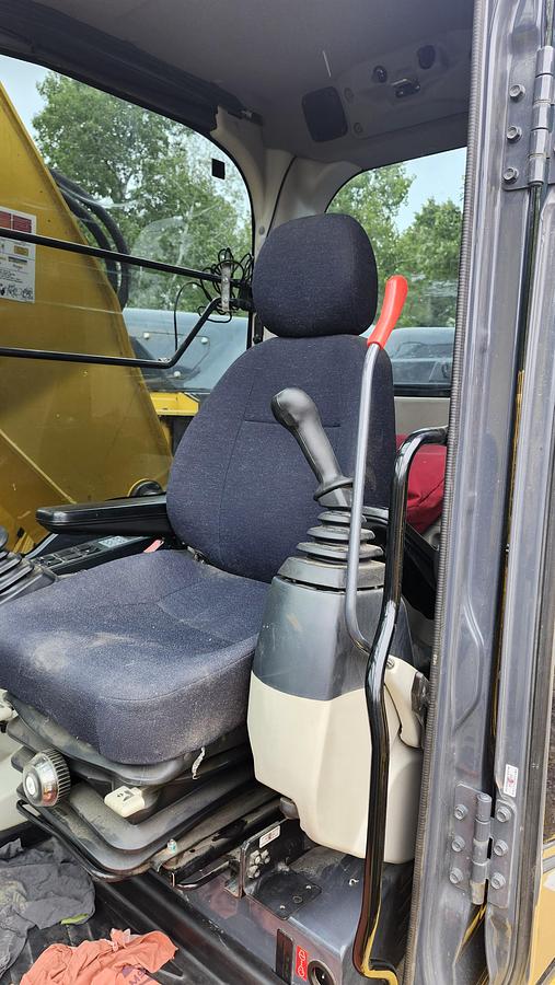 Used 2020 Kobelco SK230SR LC5