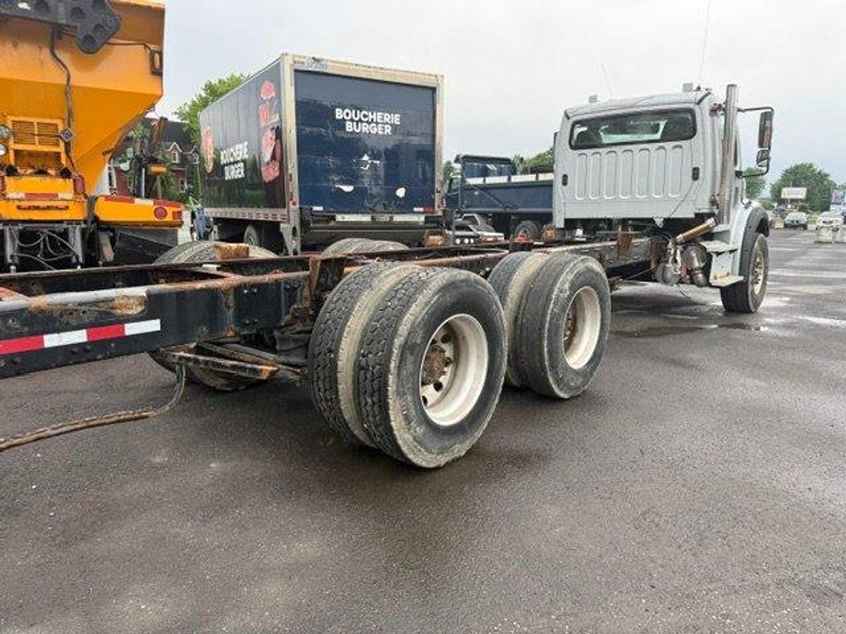 Used 2016 Freightliner M2-112