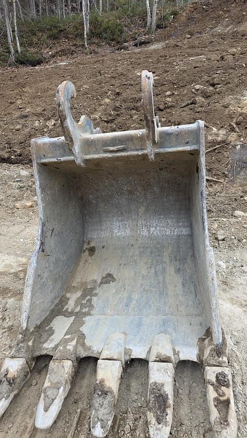 Used 2021 Caterpillar 325-07