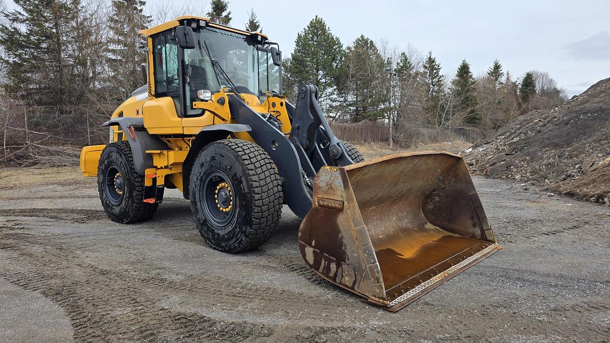 Used 2016 Volvo L70H