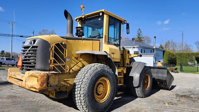 Used 2010 Volvo L70F