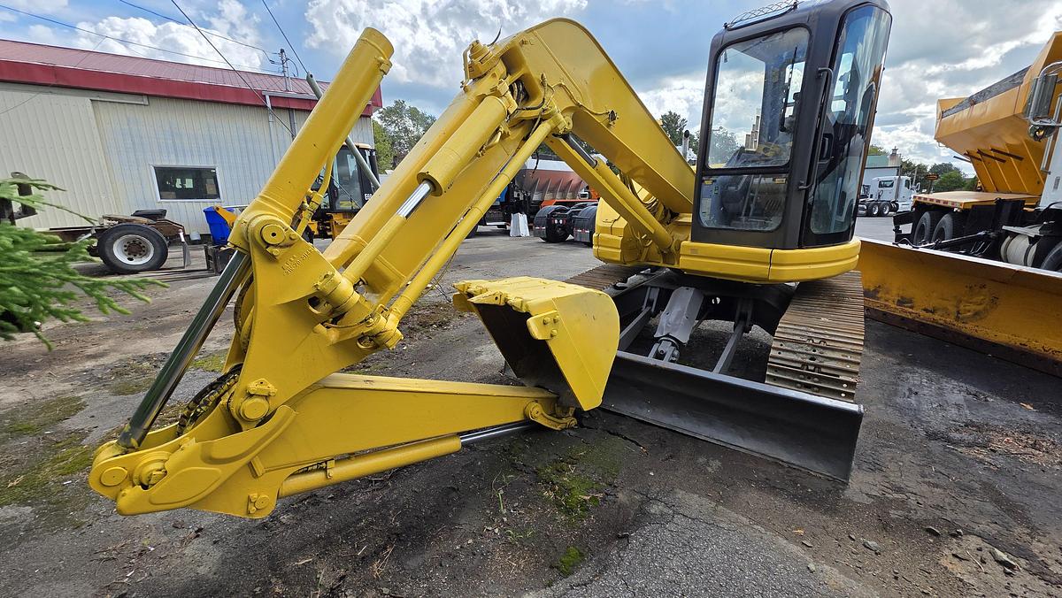 Used 1996 Komatsu PC75UU-2E