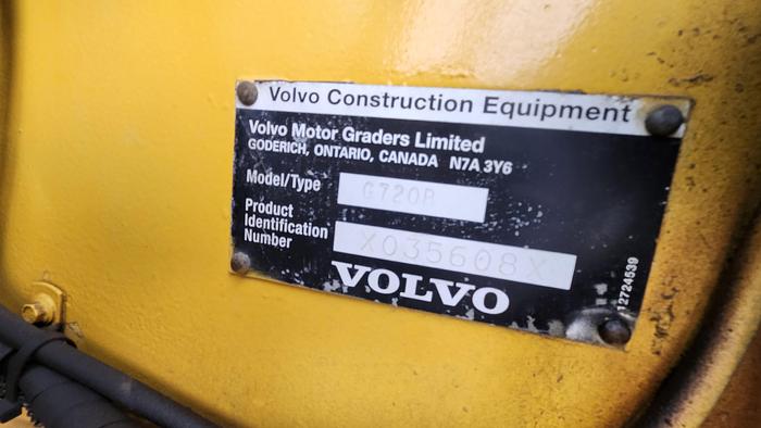 Used 2003 Volvo G720B