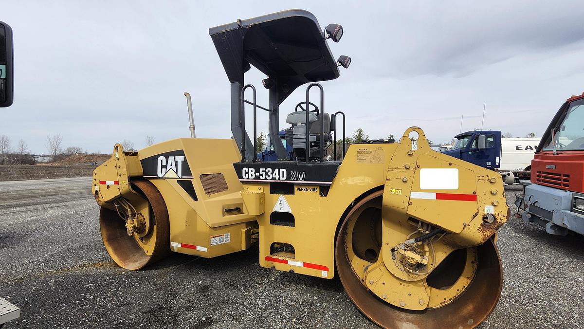 Used 2006 Caterpillar CB-534D XW