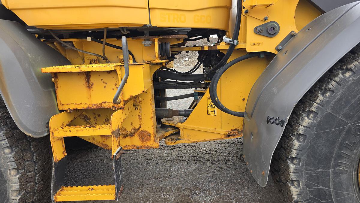 Used 2013 Volvo L90G