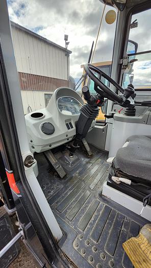 Used 2006 Hyundai 740-7