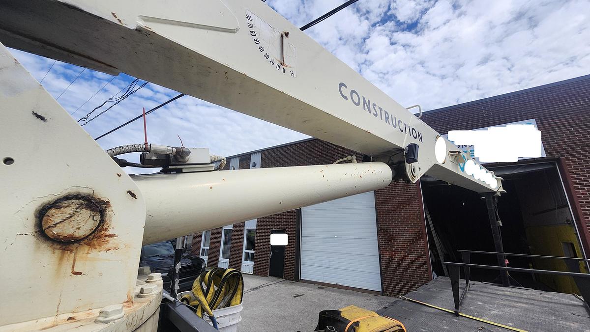 Used 2003 Freightliner FL112