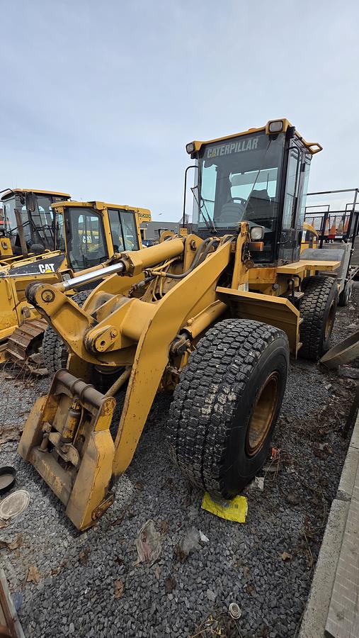 Used 1999 Caterpillar 938G