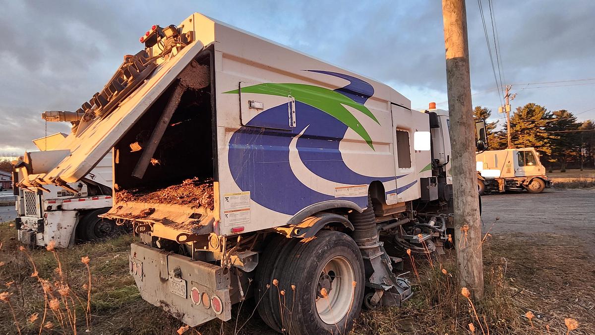 Used 2004 Elgin Whirlwind