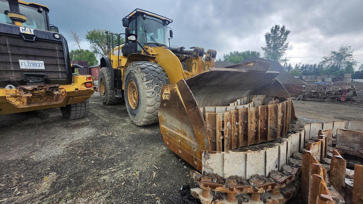 Used 2012 Caterpillar 980K