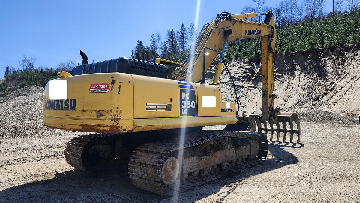 Used 2017 Komatsu PC350LC8