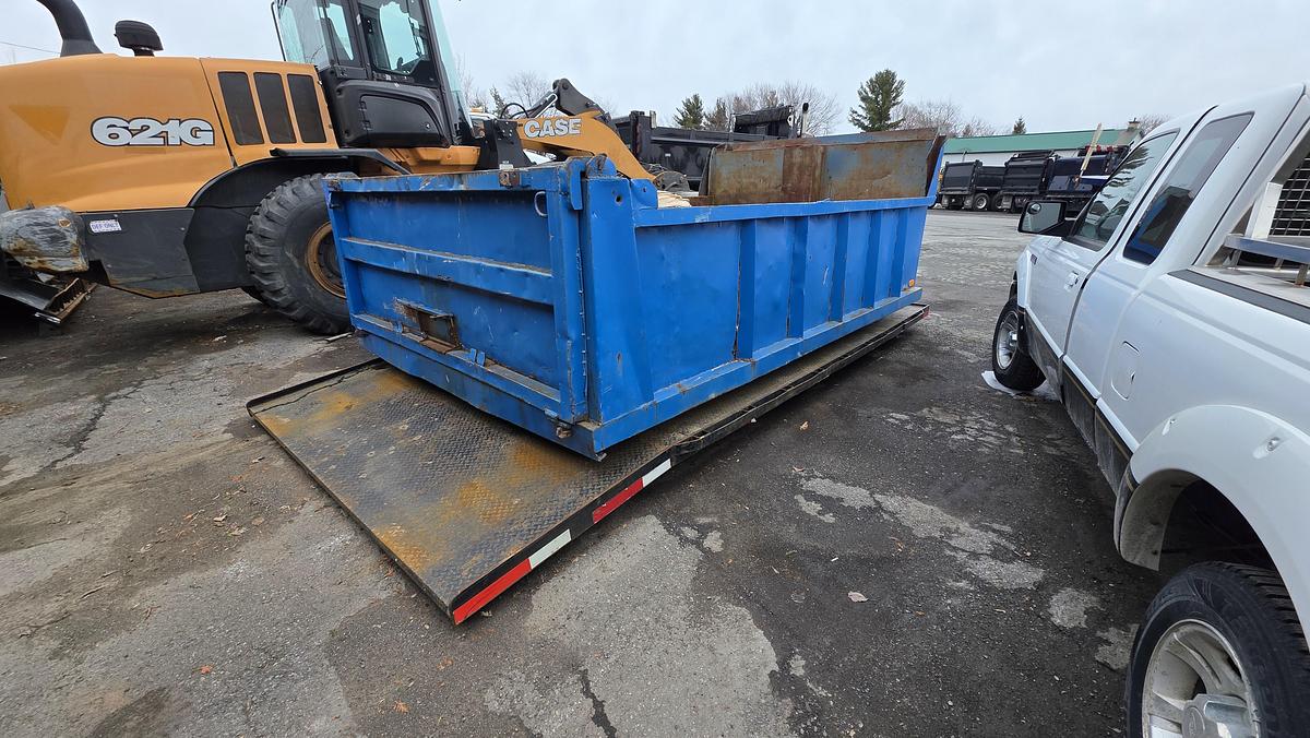Used 2014 Roll-Off 2 axles