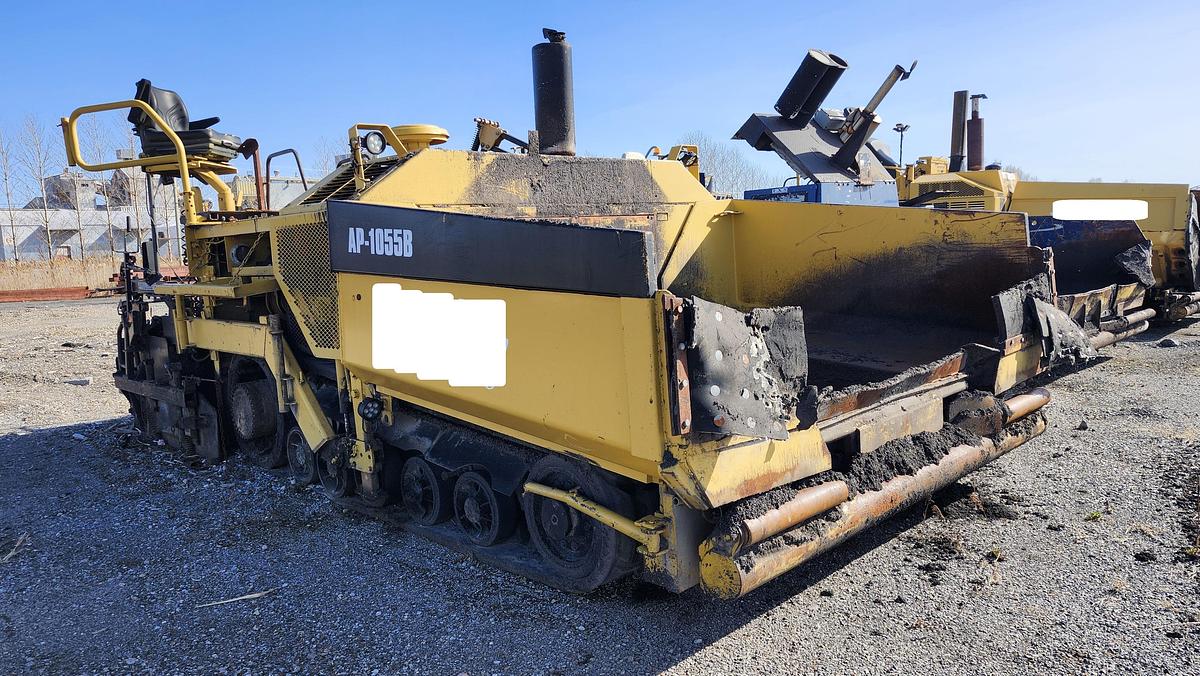 Used 1998 Caterpillar AP-1055B