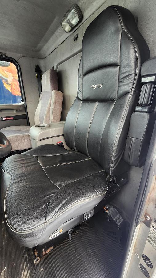 Used 2017 Kenworth T370