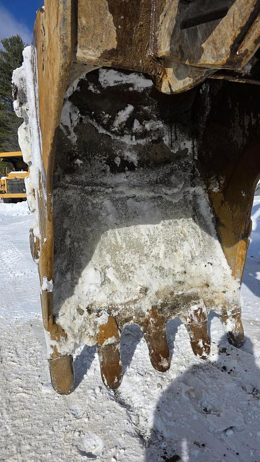 Used 2012 Volvo ECR235DL