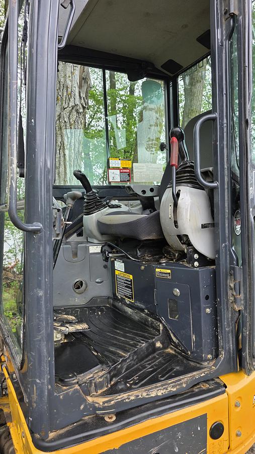 Used 2015 John Deere 35G