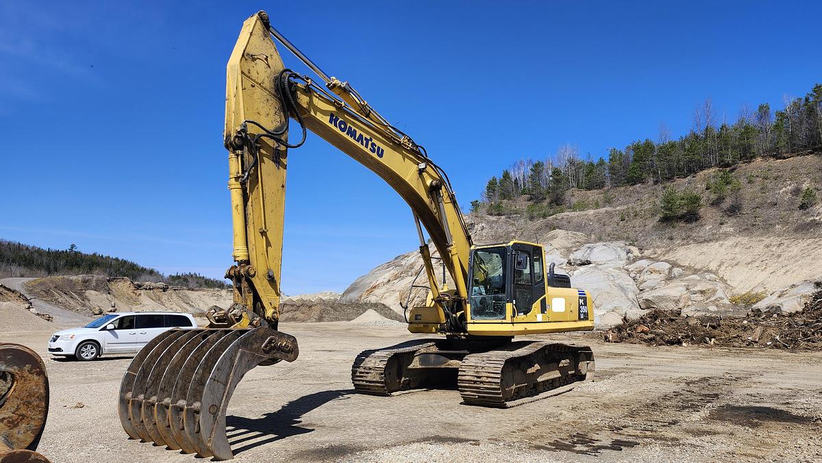 Used 2017 Komatsu PC350LC8