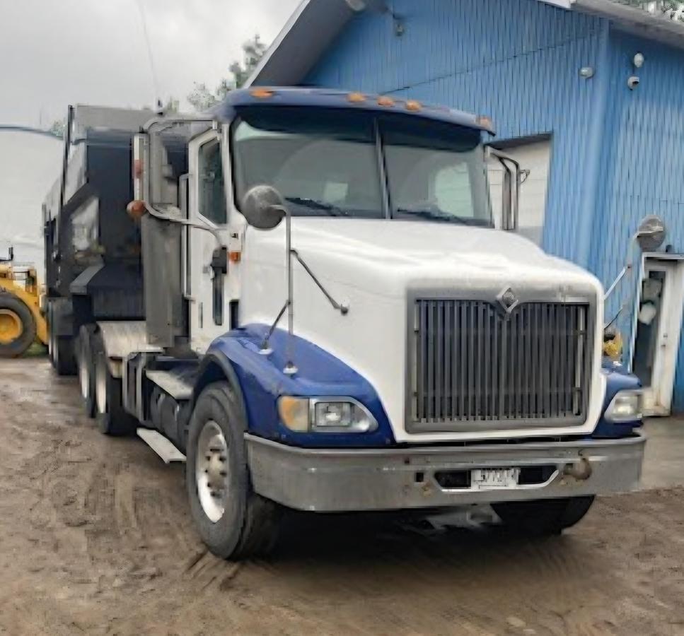Used 2002 International Tandem
