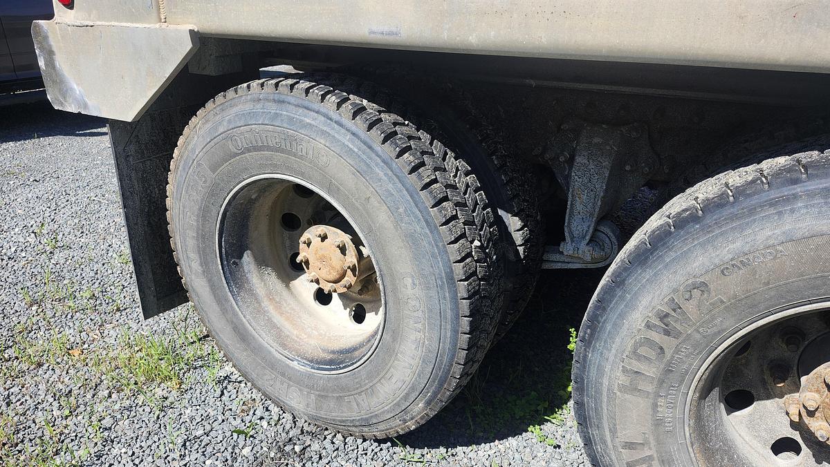 Used 2017 Freightliner Cascadia 125