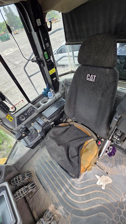 Used 2012 Caterpillar 980K