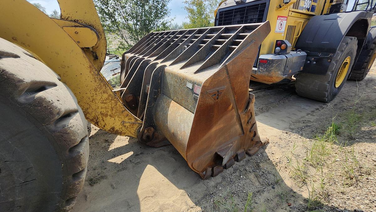 Used 2020 Komatsu WA500-8