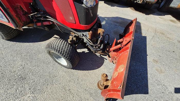 Used 2017 Massey-Fergusson GC1715L