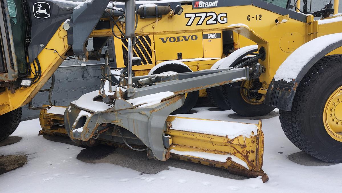 Used 2010 John Deere 772G