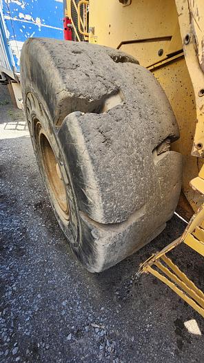 Used 4x 20.5x25 Brawler Solid Flex Tires