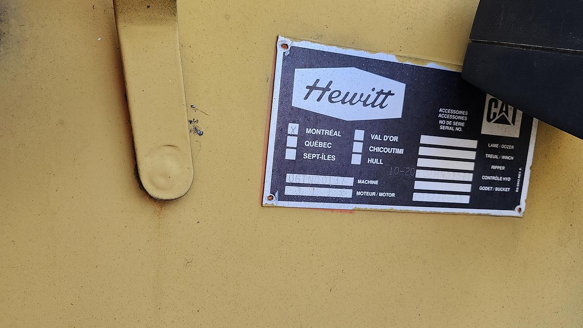 Used 1998 Caterpillar AP-1055B