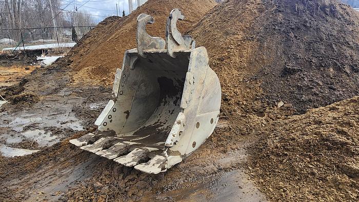 Used 2020 Case CX220C