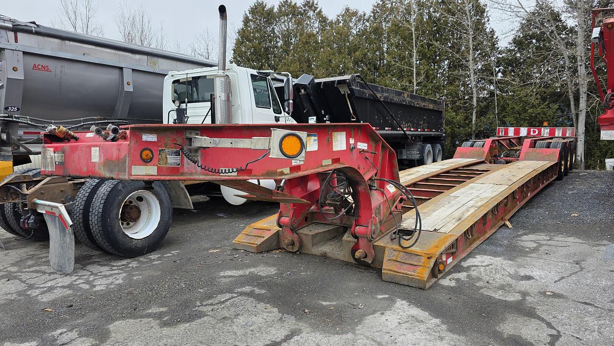 Used 2011 Pitts 24 Feet / 3 axles Lowboy