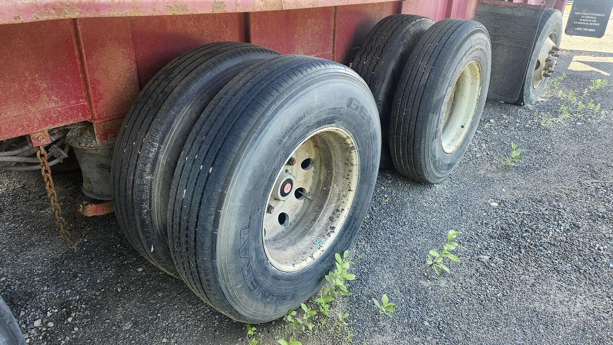 Used 1999 Red River LB439 / 4 axles strap trailer