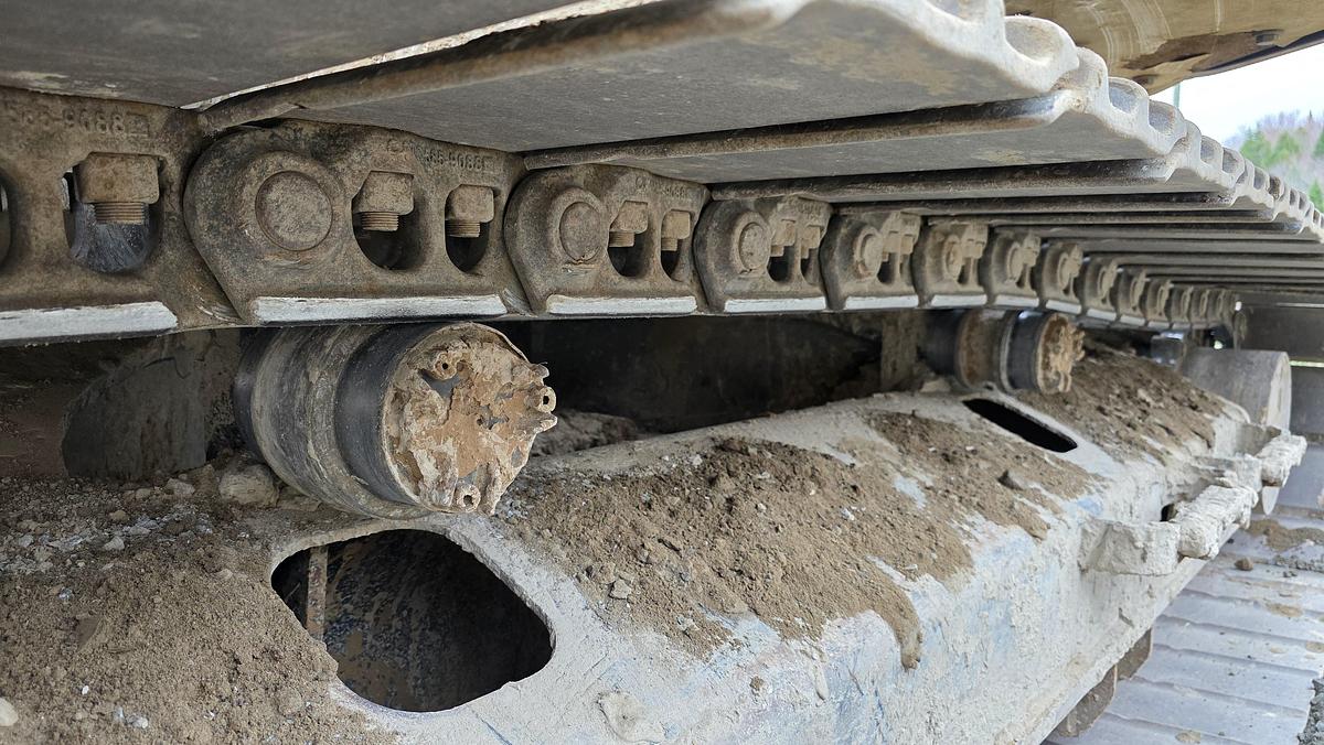 Used 2021 Caterpillar 325-07