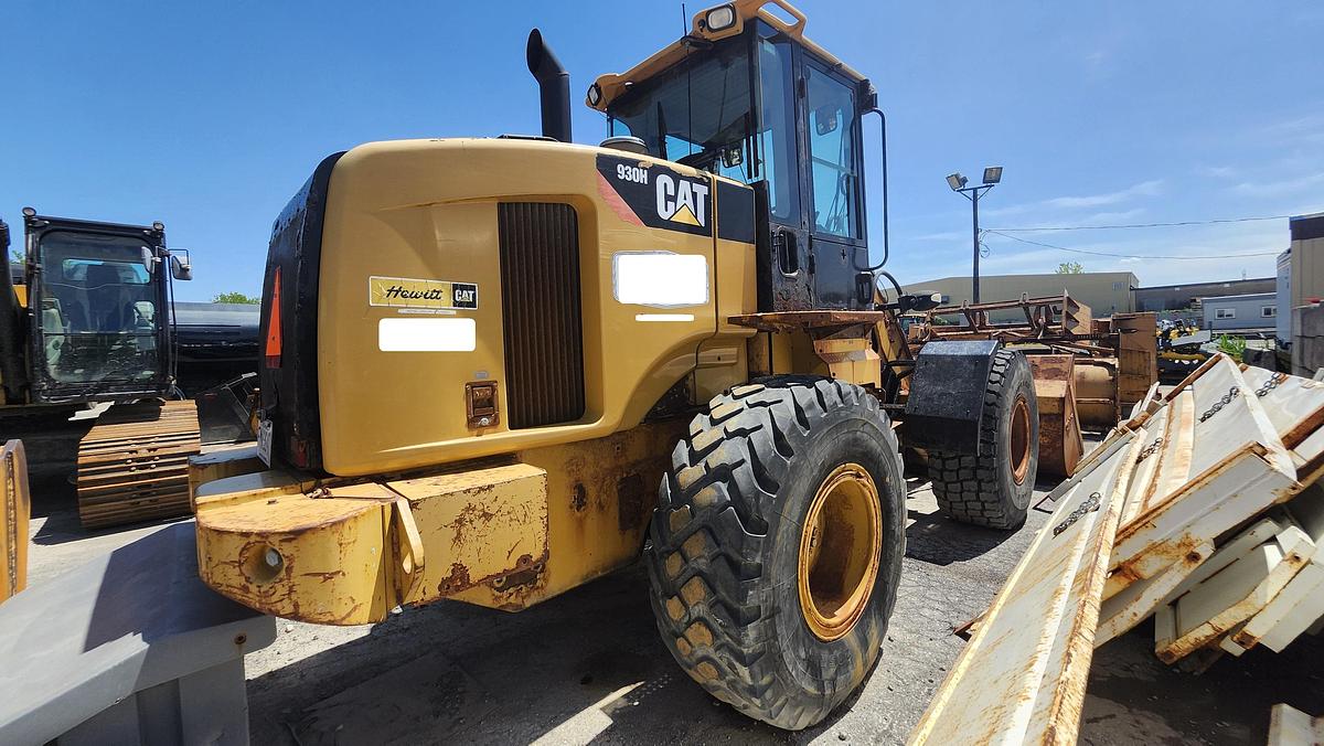 Used 2012 Caterpillar 930H