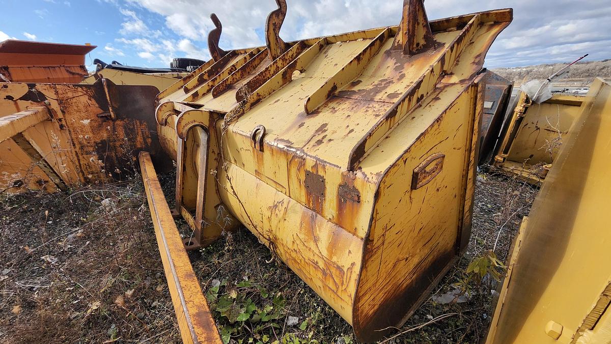 Used 120″ Bucket for Caterpillar 950H