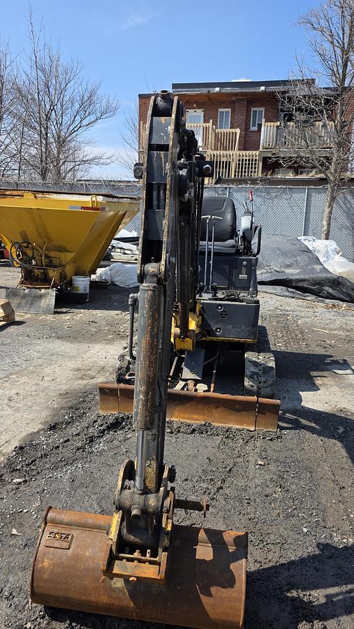 Used 2012 John Deere 17D