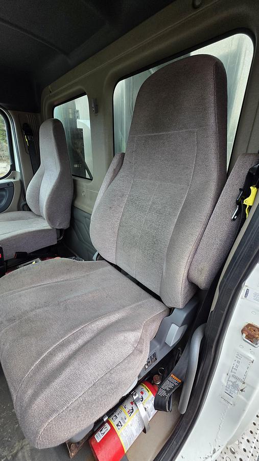 Used 2017 Freightliner Cascadia 125