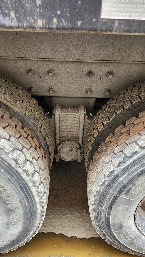 Used 2005 Mack Granite