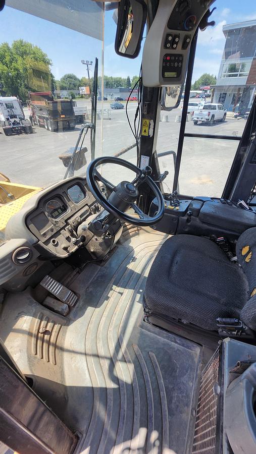 Used 2011 Caterpillar 950H
