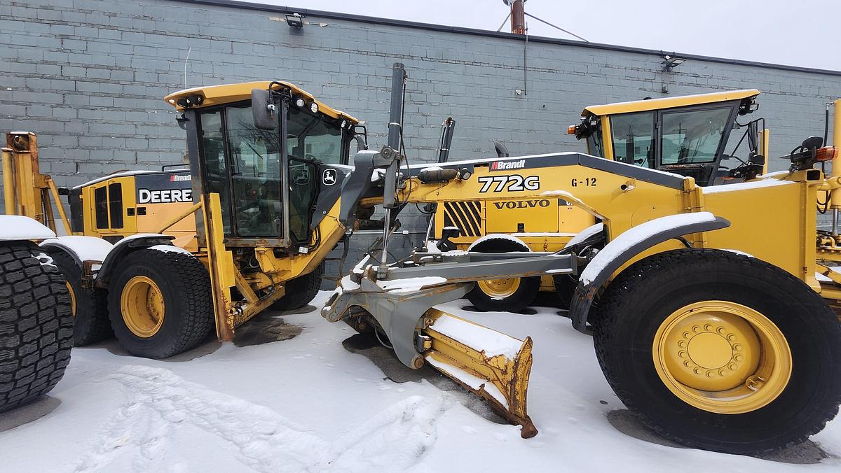 Used 2010 John Deere 772G