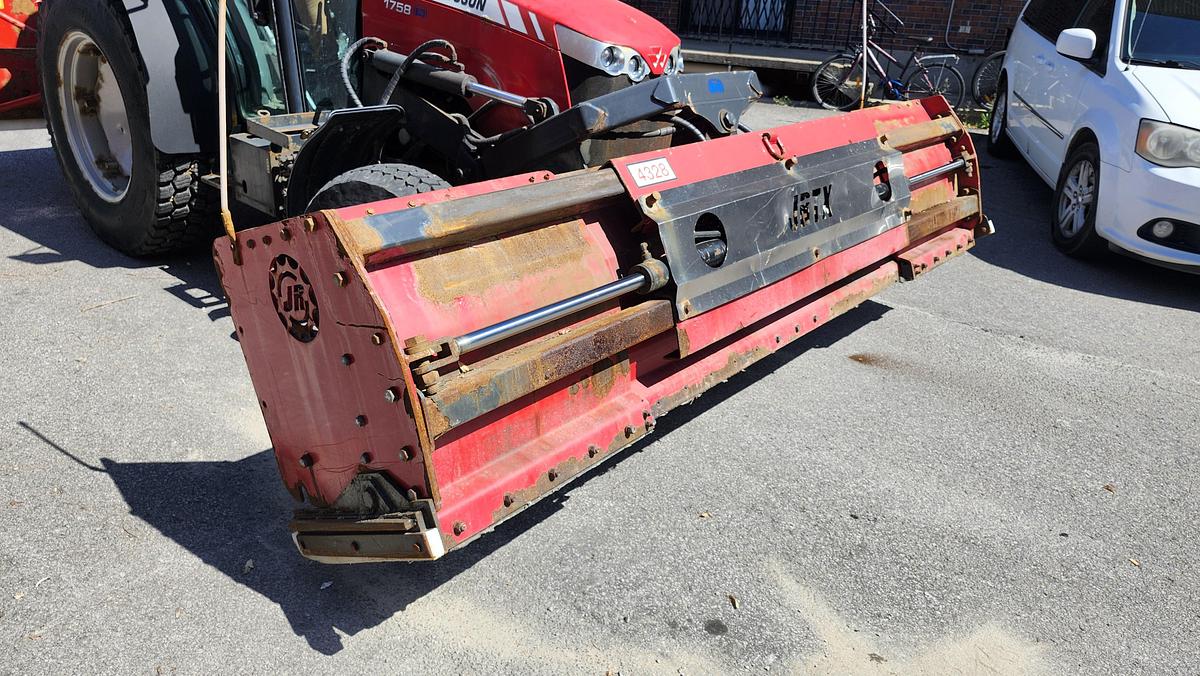 Used 2017 Massey-Fergusson 1758