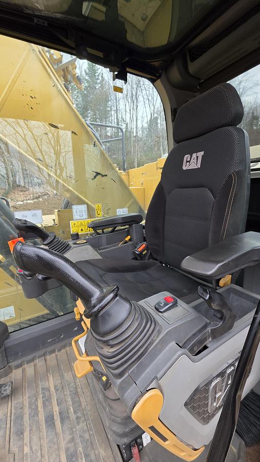 Used 2021 Caterpillar 325-07