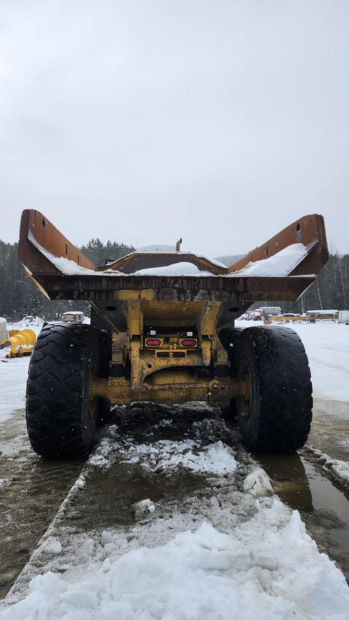 Used 2001 Caterpillar 735