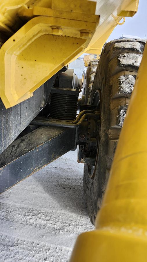 Used 2010 Komatsu HM300