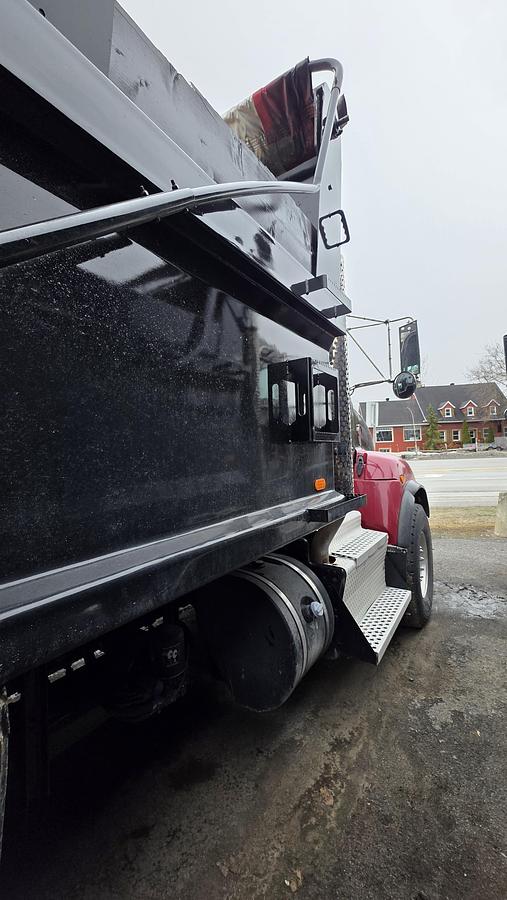 Used 2013 Kenworth T440