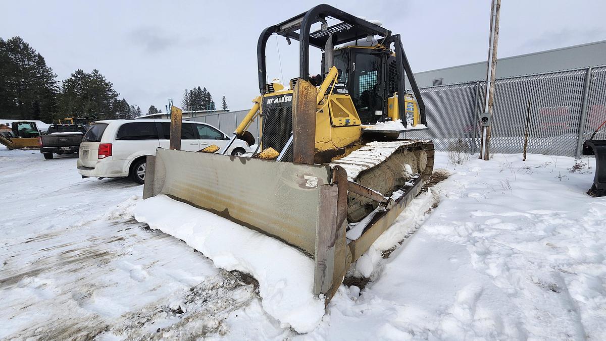 Used 2011 Komatsu D65 PX-16