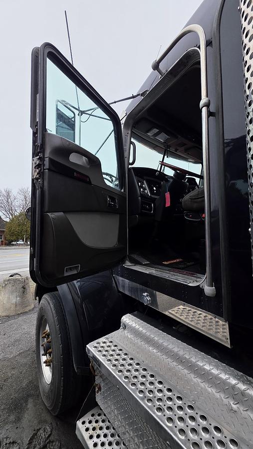 Used 2020 Kenworth T800