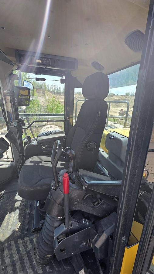 Used 2020 Komatsu WA500-8